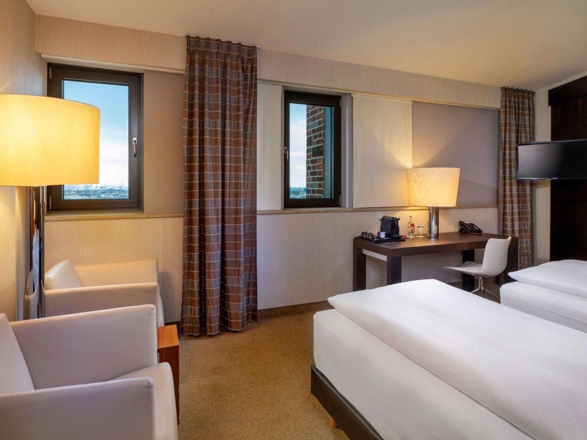 Moevenpick Hotel Hamburg City Екстер'єр фото