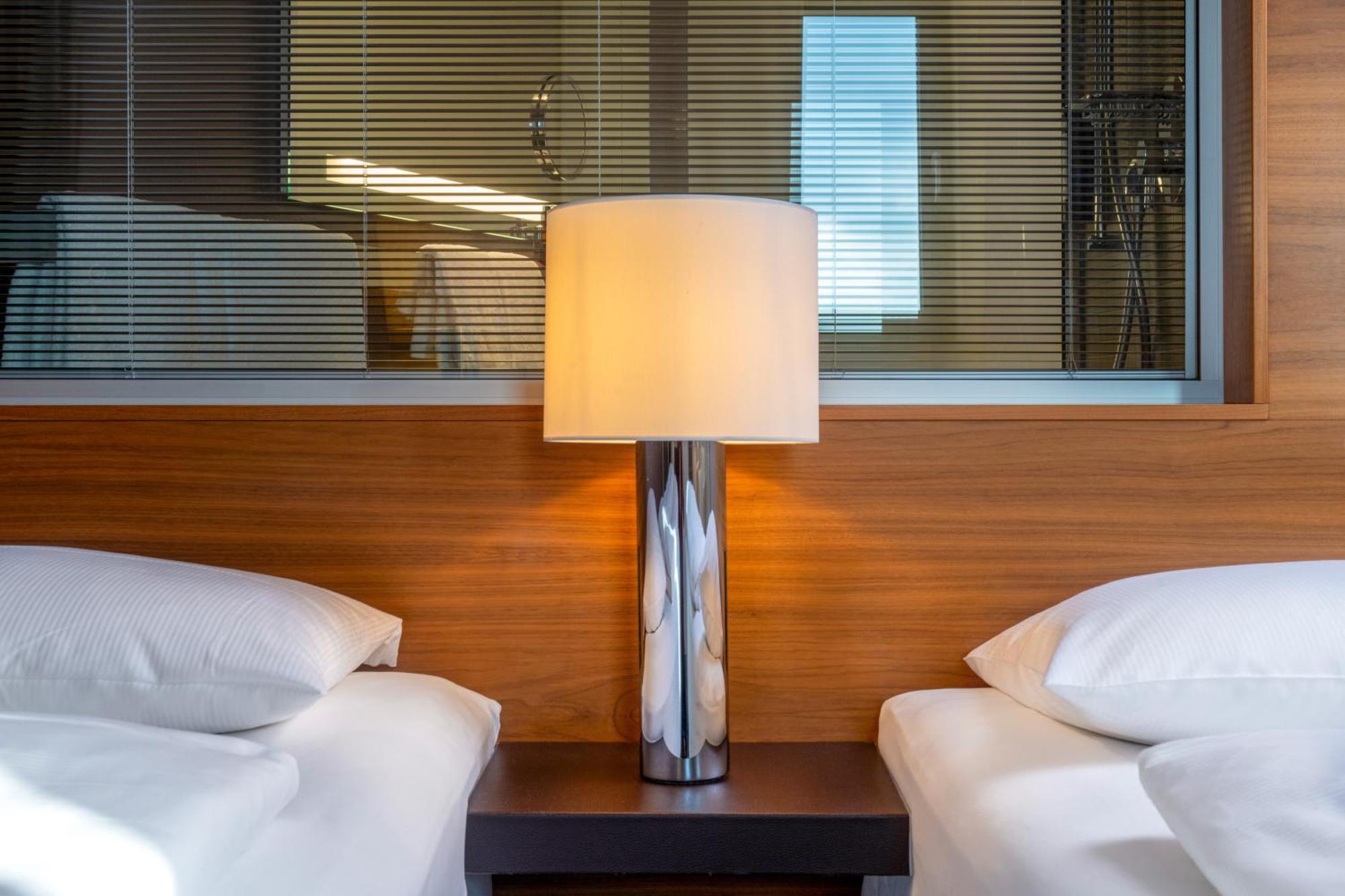Moevenpick Hotel Hamburg City Екстер'єр фото