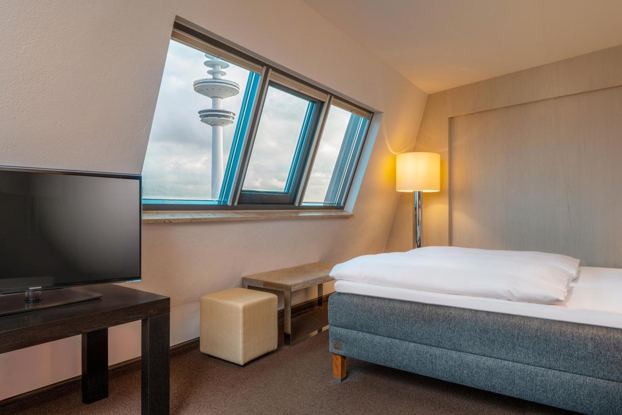 Moevenpick Hotel Hamburg City Екстер'єр фото