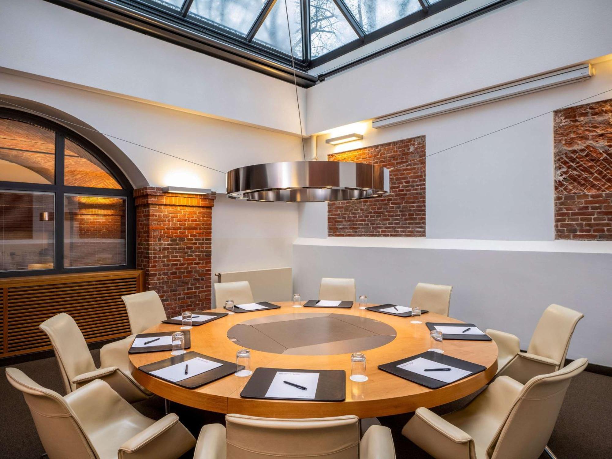 Moevenpick Hotel Hamburg City Екстер'єр фото